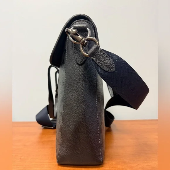 COACH Sullivan Portfolio Brief in Signature Canvas C9873. Great condition! - Picture 3 of 11